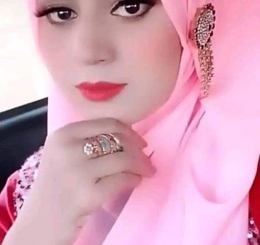 Layan, 20 years old, Tabuk, Saudi Arabia