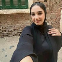 Noor, 19 years old, StraightTurayf, Saudi Arabia