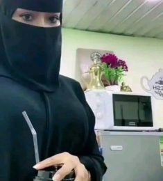 Kenda, 20 years old, Straight, Woman, Umm Lajj, Saudi Arabia