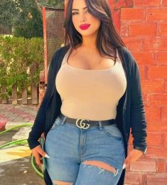 Batool, 21 years old, Straight, Woman, Abu Dhabi, United Arab Emirates