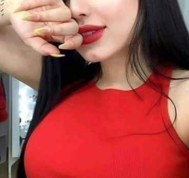 Shahd, 19 years old, Yanbu, Saudi Arabia