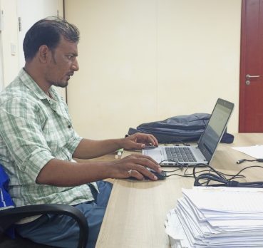 Hossain, 36 years old, Dhaka, Bangladesh